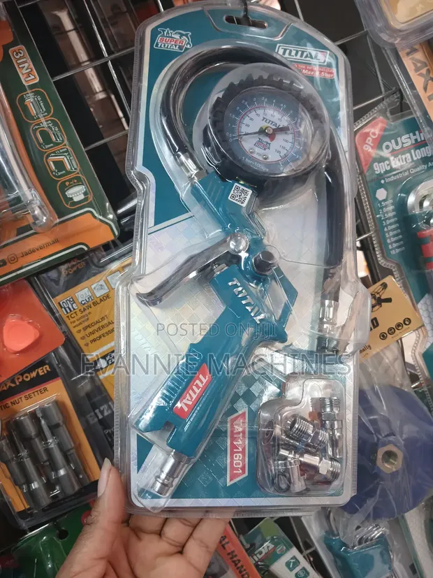 Total TAT11601 Air Inflating Gun yenye Pressure Gauge - 1