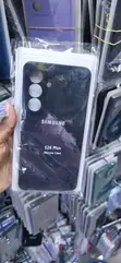 Kifaa cha Nyeusi cha Silicone kwa Samsung Galaxy S26 Plus - 1