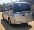 Toyota Noah 2018 Beige - 1
