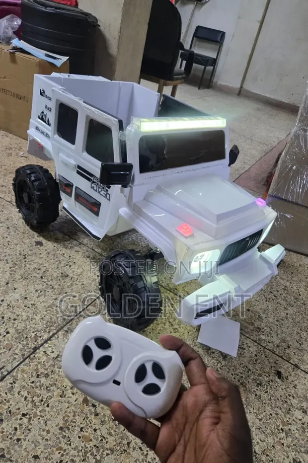 Gari la Umeme la Watoto 4x4 Model 5166 na Remote Control - 1