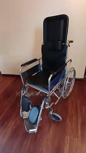 Recliner Commode Wheelchair with Detachable Footrest