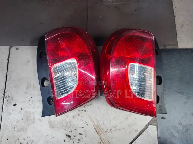 Nissan March 2012 Back Lamp (Iliyo tumika) - 1