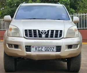 Toyota Land Cruiser 2008 Dhahabu