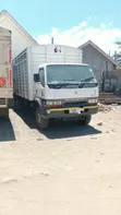 Treni ya Mitsubishi Fuso KCF Closed Body 2013 Nyeupe - 2