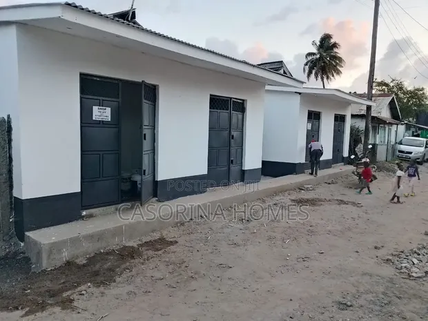 Duka la Kupangisha Mtwapa - 1
