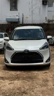 Toyota Sienta 1.5 AWD 2019 White - 1