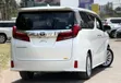 Toyota Alphard 2.5 Petrol AWD 2019 - 3