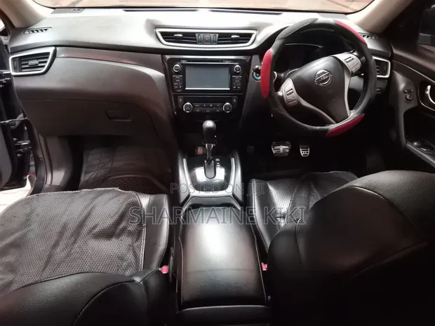 Nissan X-Trail 2015 Black - 1