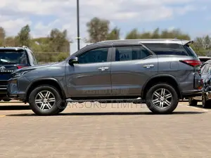 Toyota Fortuner 2.8 D AWD 2016 Gray