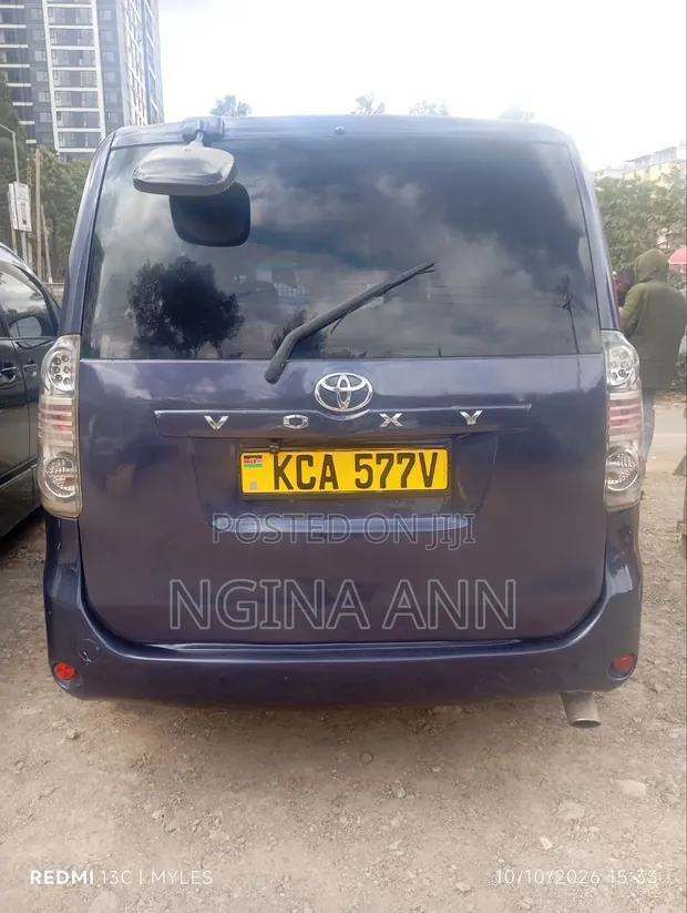 Toyota Voxy 2008 Blue - 1