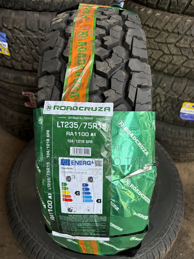 Tairi ya Roadcruza 235/75R15 All-Terrain - 1