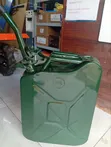 Jerrycan ya Chuma ya Mafuta na Mrija - 2