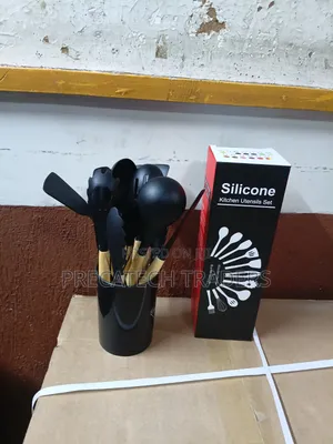 Set ya Vifaa vya Jikoni vya Silicone Visivyo Namna na Magu handle za Mbao