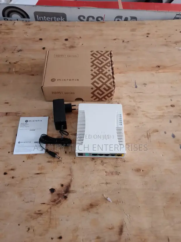MikroTik RB951 Router - Mpya Kabisa - 1