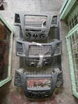 Toyota Hilux Complete Console - Used - 1