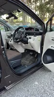 Toyota Sienta 2018 Maroon - 3