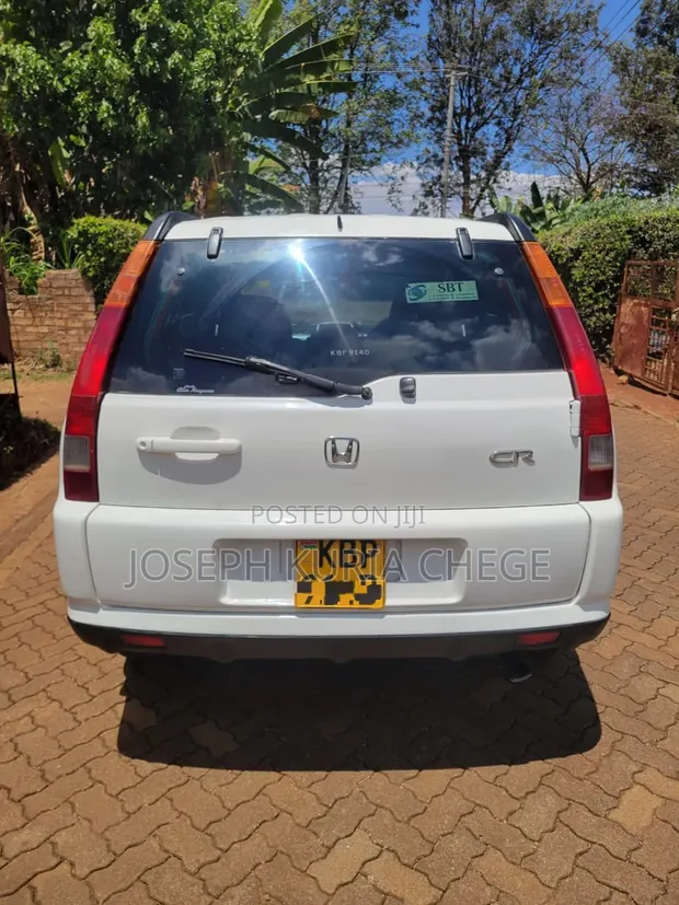 Honda CR-V 2005 Nyeupe - 1