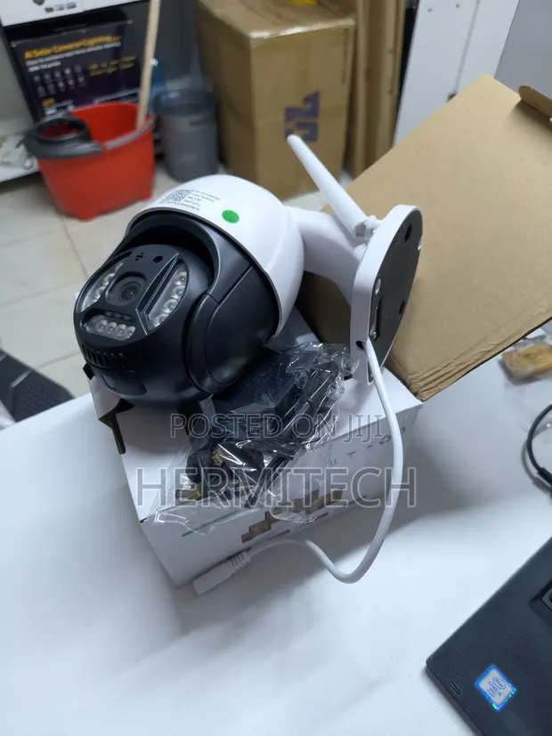 Kamera ya CCTV ya Umeme ya V380Pro 4G - 1
