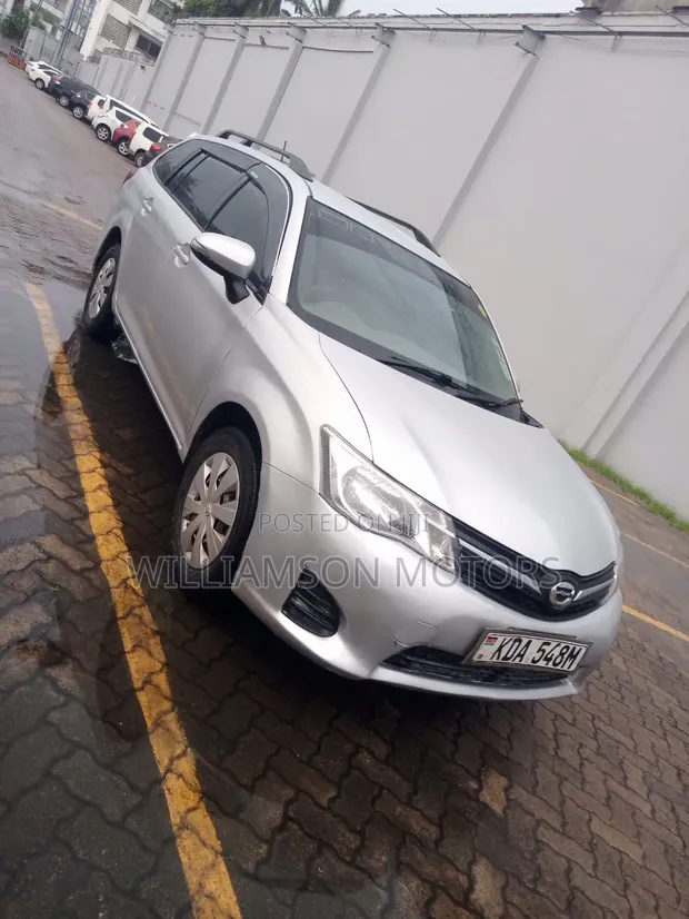 Toyota Corolla Fielder 1.5 Petrol AWD 2014 Silver - 1