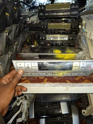 Toyota Land Cruiser Prado J165 AC Control Unit