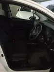 Toyota Vitz 2017 Nyeupe - 5