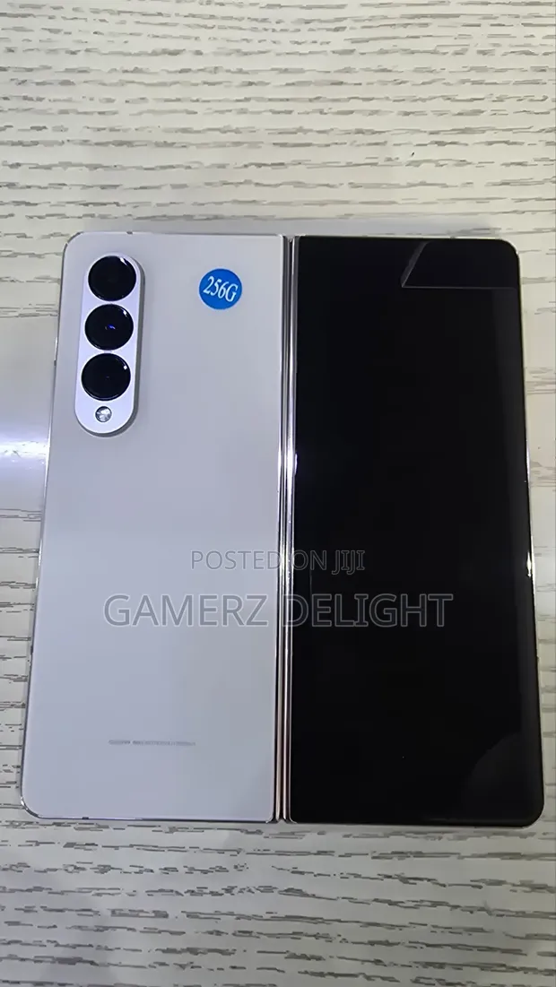 Samsung Z Fold 4 (Iliyo Tumika) Graphite 16GB - 1