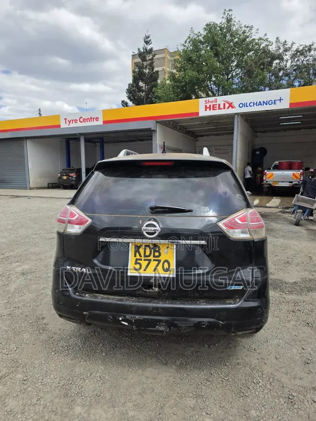Nissan X-Trail 2.0 Petrol AWD 2016 Black - 1