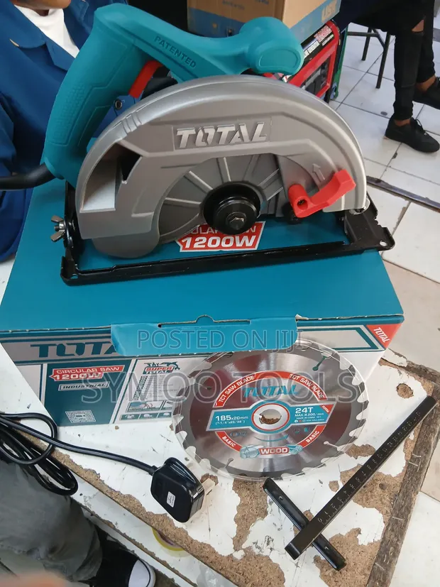 Total 1200W Circular Saw - 1