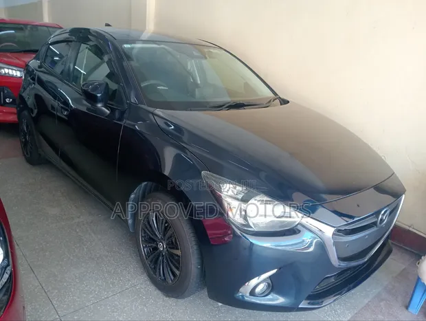 Mazda Demio 2019 Blue - 1
