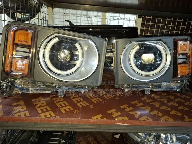 Land Cruiser Prado J250 Series Headlight - Halisi Iliyotumika - 1