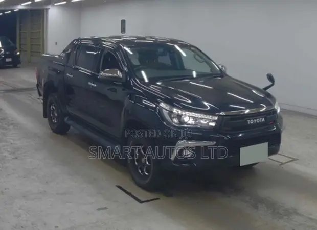 Toyota Hilux Revo Double Cab Diesel 2.4 AWD 2019 Nyeusi - 1