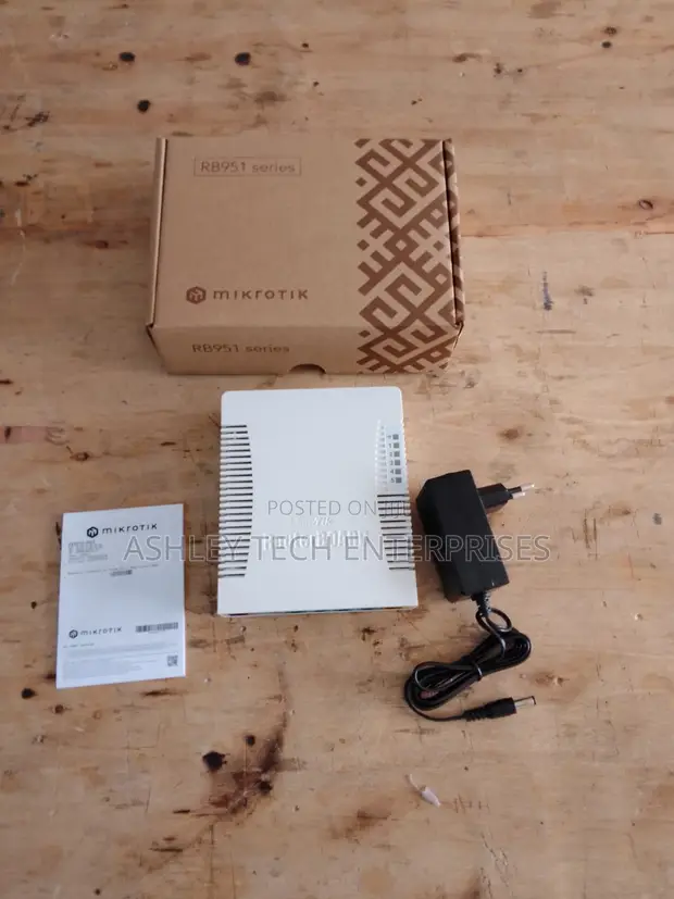 MikroTik RB951 Router - 1