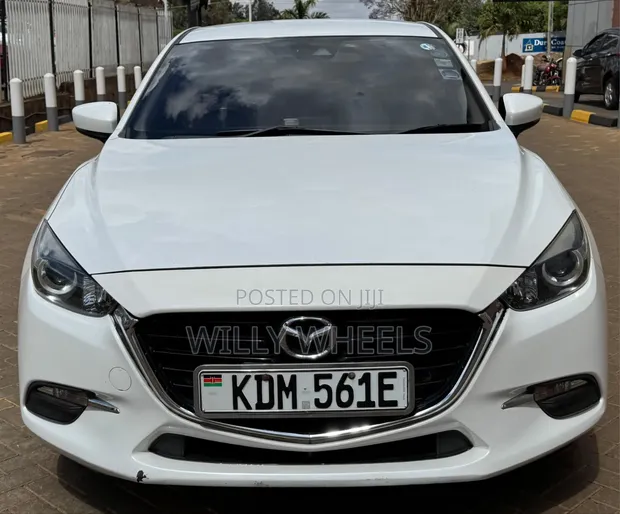 Mazda Axela 2017 White - 1