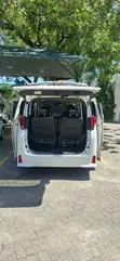Toyota Alphard 2.5 Petrol AWD 2016 - 4