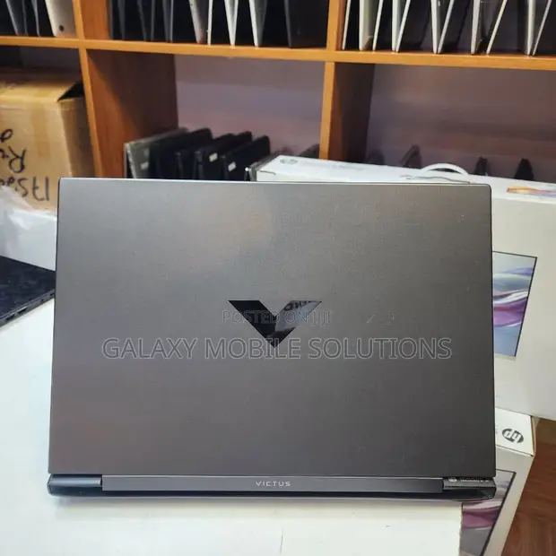 Laptop ya Mchezo HP Victus 15 - Intel Core i5, 8GB RAM, 512GB SSD, RTX 3050 - 1