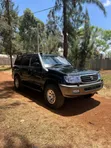 Toyota Land Cruiser J100 2007 Nyeusi - 2