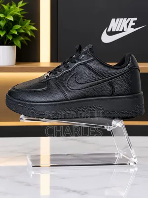 Nguo za Nike Air Force 1