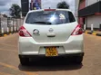 Nissan Tiida 1.5L 16V 2011 Nyeupe - 5
