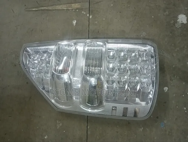 Toyota Noah 2013 Backlight - 1