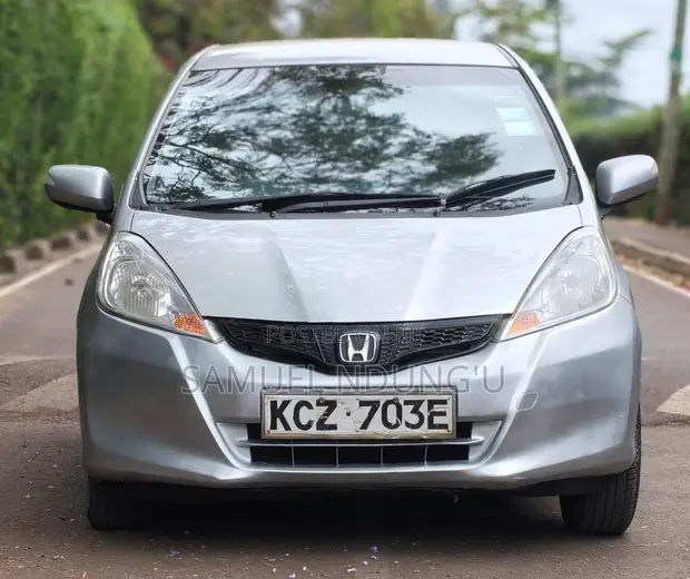 Honda Fit 2013 Nyeupe - 1