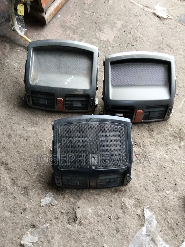 Toyota Auris Hazard Console (Used) - 1