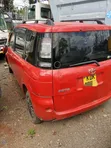 Toyota Sienna 2015 Nyekundu - 3