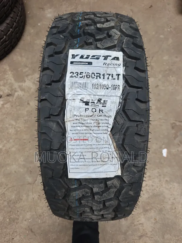 Tairi ya Yusta 235/60R17 All-Terrain 10PR - 1