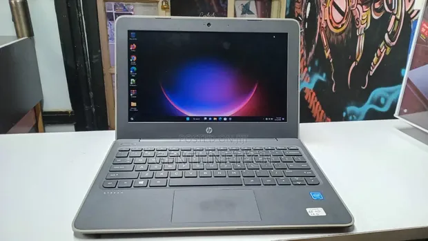 Laptop HP Stream 11 Pro G5 4GB RAM 128GB SSD - 1