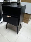 Kikasha cha Usiku White cha Kisasa chenye Droo na Rafu ya Mbao - 3