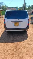 Toyota Probox 2017 Nyeupe - 4