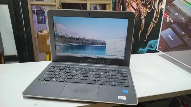 HP Stream 11 Pro G5 Laptop 4GB RAM 128GB SSD - 1