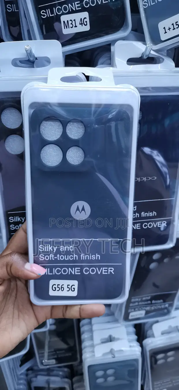 Kifuniko Nyeusi cha Silicone cha Moto G56 5G - 1