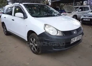 Nissan Advan 2013 Nyeupe