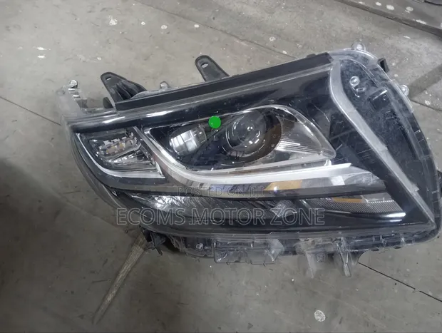Toyota Alphard 2016 Headlight - 1